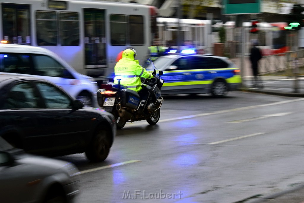 VU PKW KVB Bahn Koeln Deutz Deutz Muelheimerstr P72.JPG - Miklos Laubert